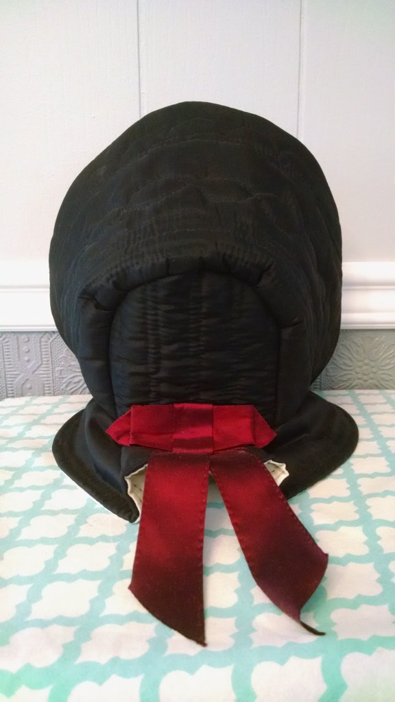 The Farming Daughter: The "Bess" Bonnet ( https://thefarmingdaughter.com/2016/01/13/the-bess-bonnet/) 7